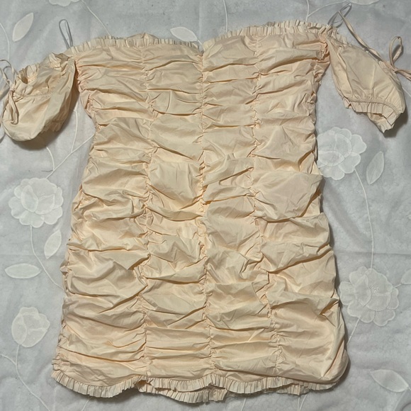 Choosy Peach Off-Shoulder Mini Dress - Picture 13 of 13